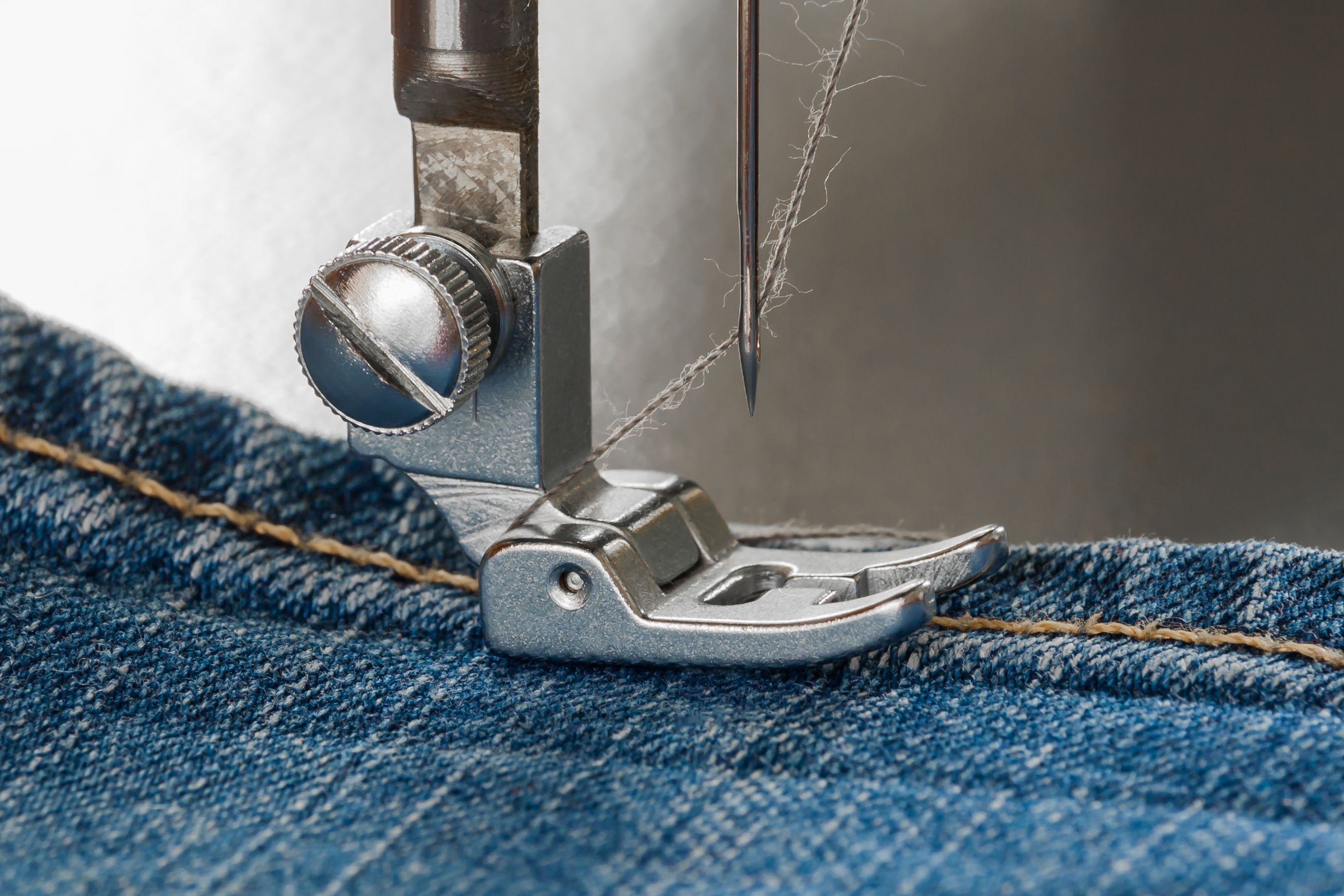 Qual é a agulha e linha perfeita para produção de Jeans?