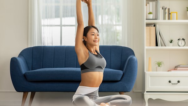 woman-yoga-activewear