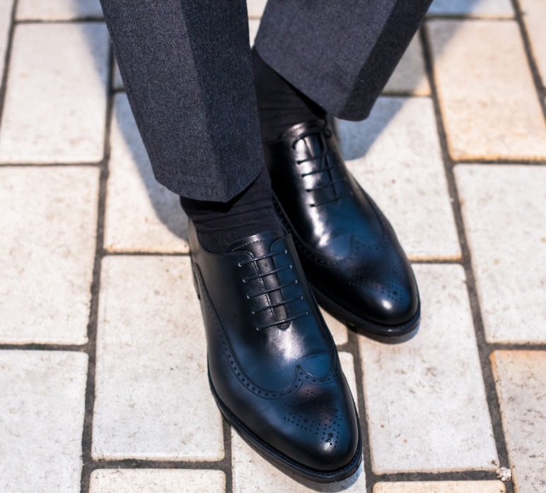 Formal shoes thread